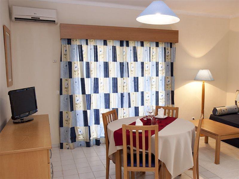 Alvor Clube Brisamar Aparthotel Exterior photo