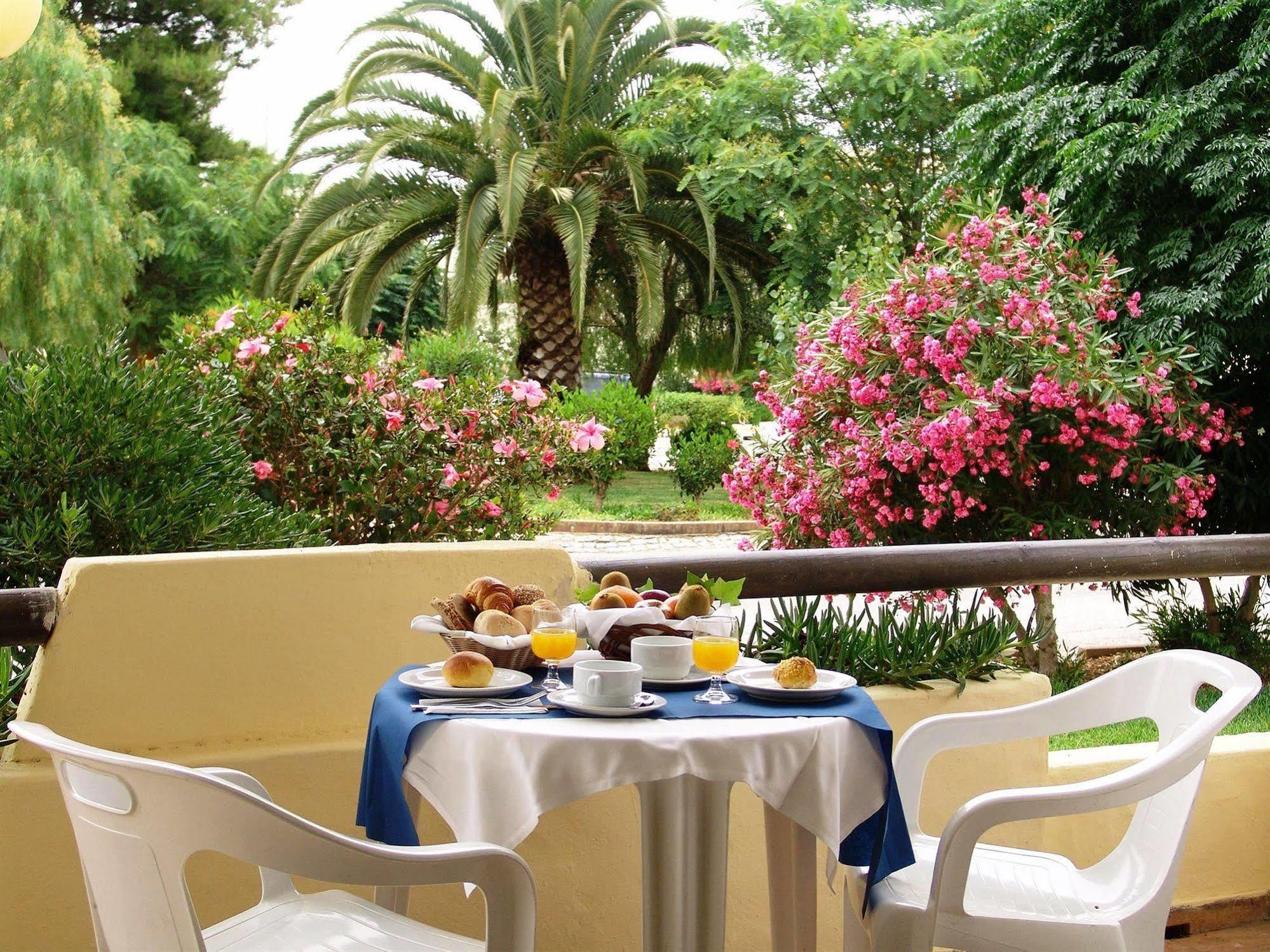 Alvor Clube Brisamar Aparthotel Exterior photo