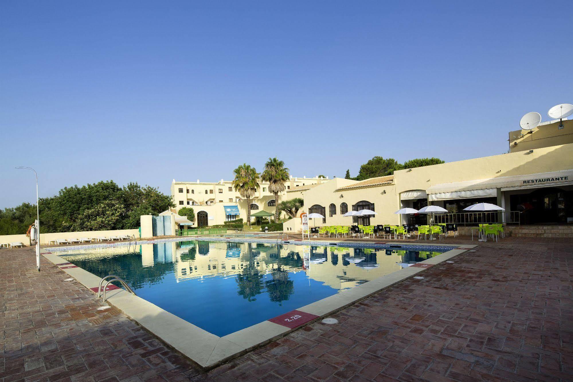 Alvor Clube Brisamar Aparthotel Exterior photo